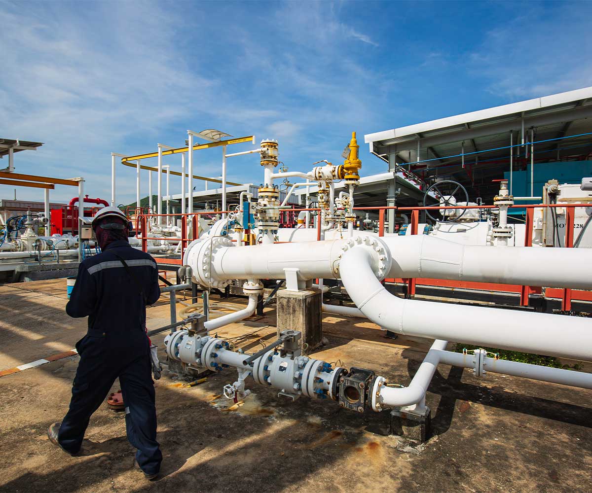 Design and Engineering of Deep-Sea Piping System